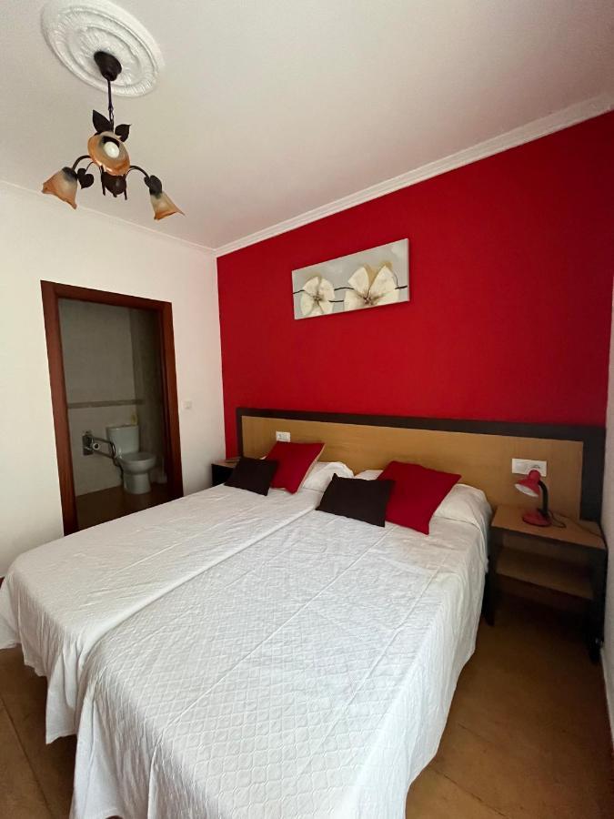 Pension A Pedra Dumbria Exterior photo